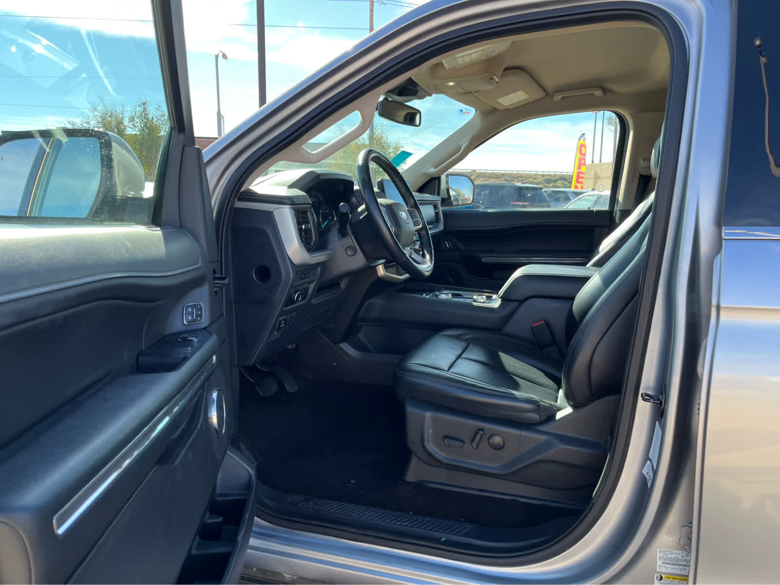 2023 Ford Expedition Max XLT