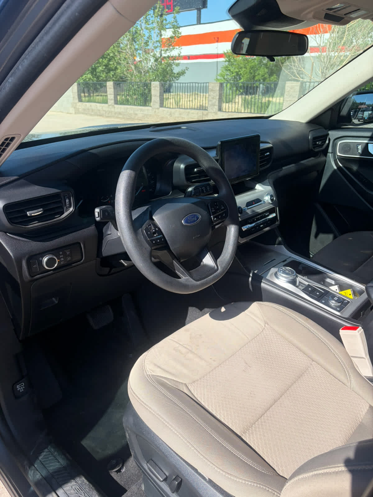 2023 Ford Explorer Base