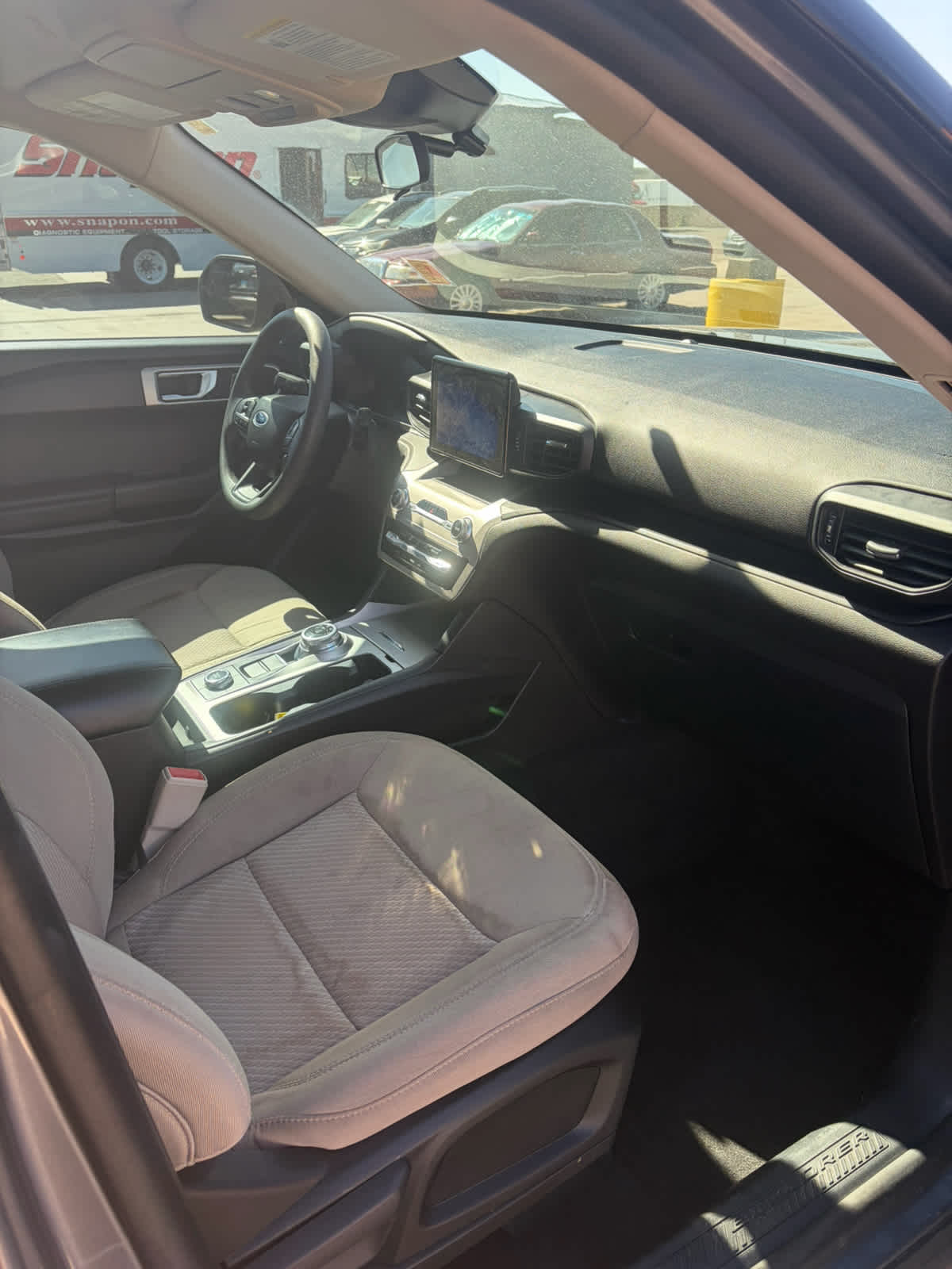 2023 Ford Explorer Base