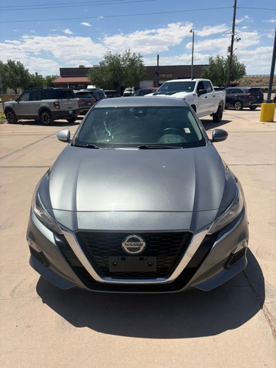 2022 Nissan Altima 2.5 SV