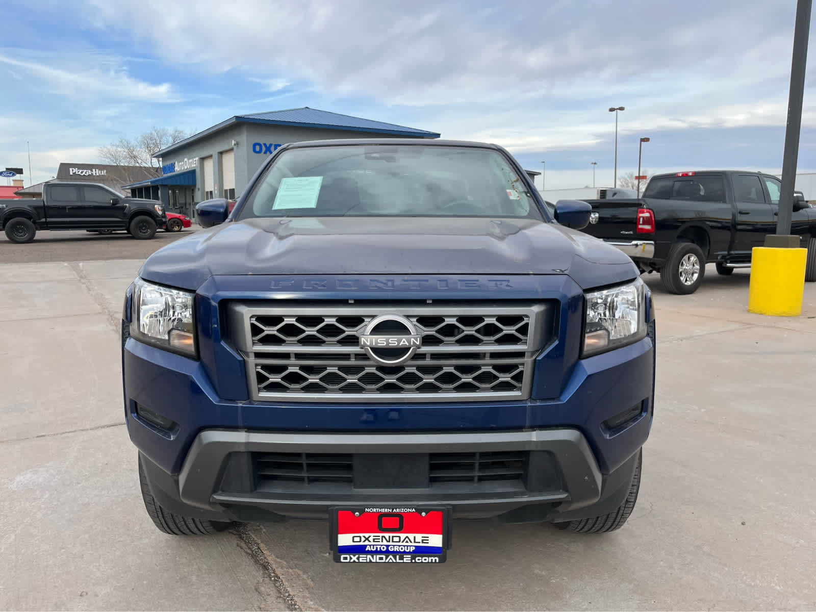 2022 Nissan Frontier SV