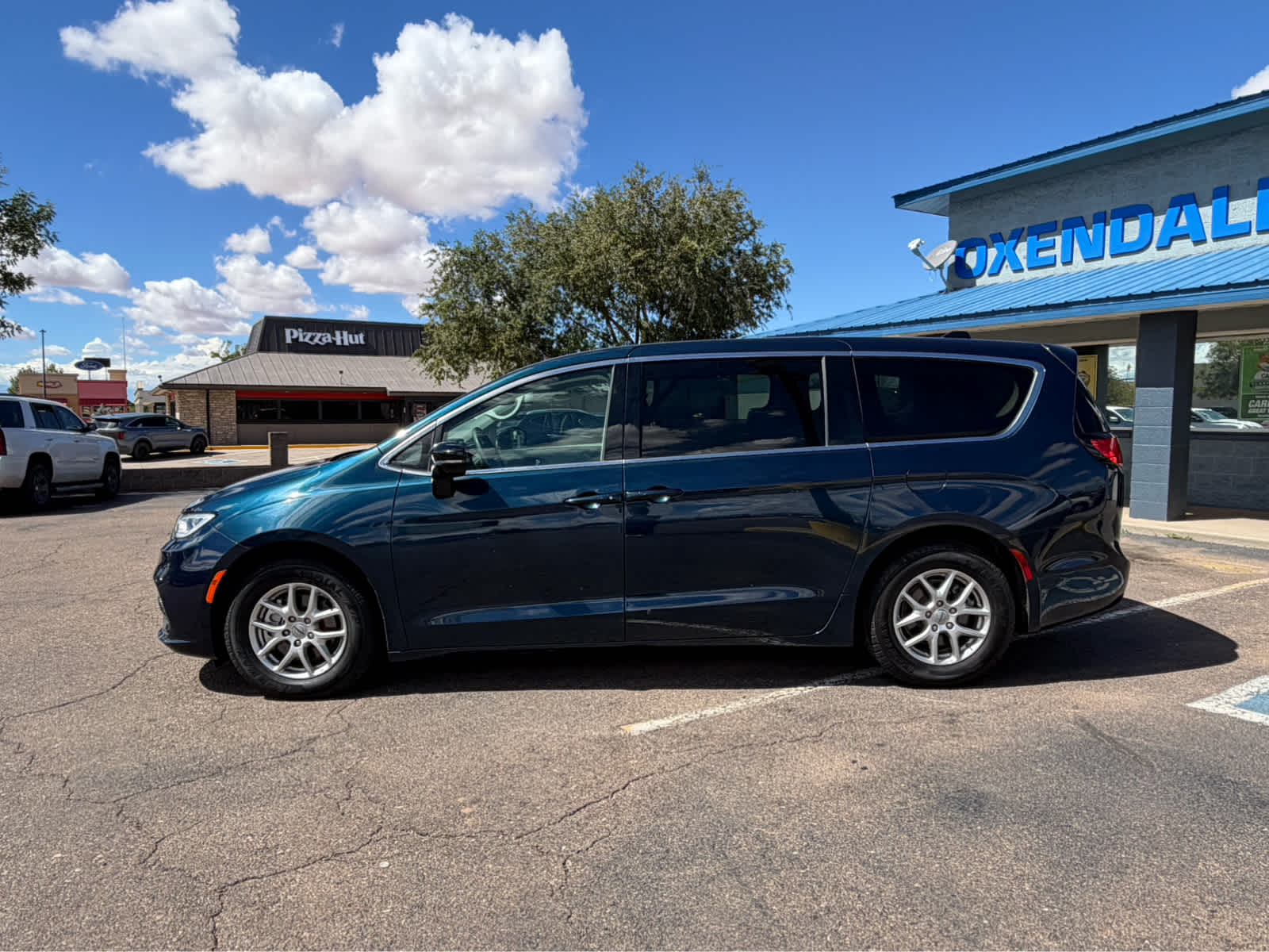 2024 Chrysler Pacifica Touring L