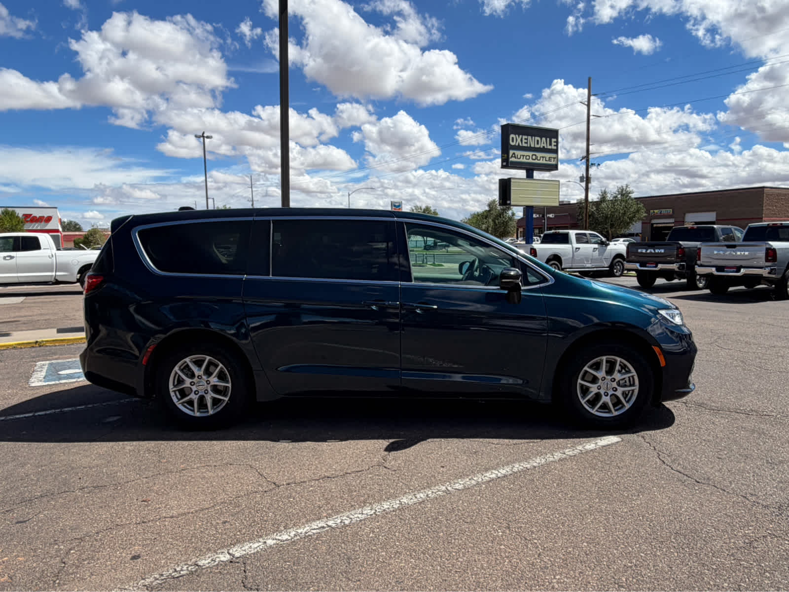 2024 Chrysler Pacifica Touring L