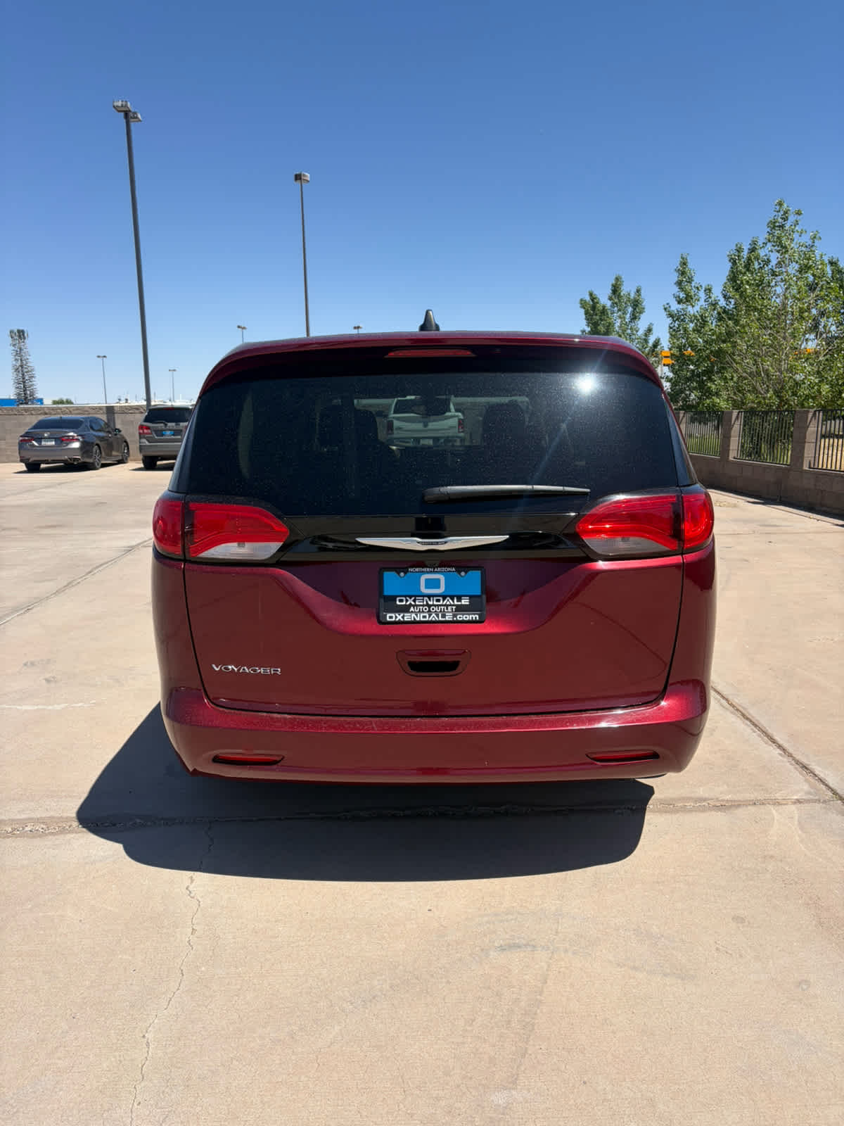 2023 Chrysler Voyager LX