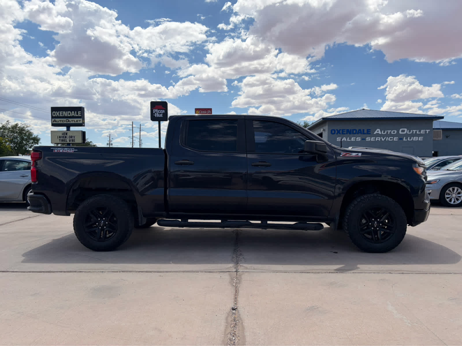 2023 Chevrolet Silverado 1500 Custom Trail Boss