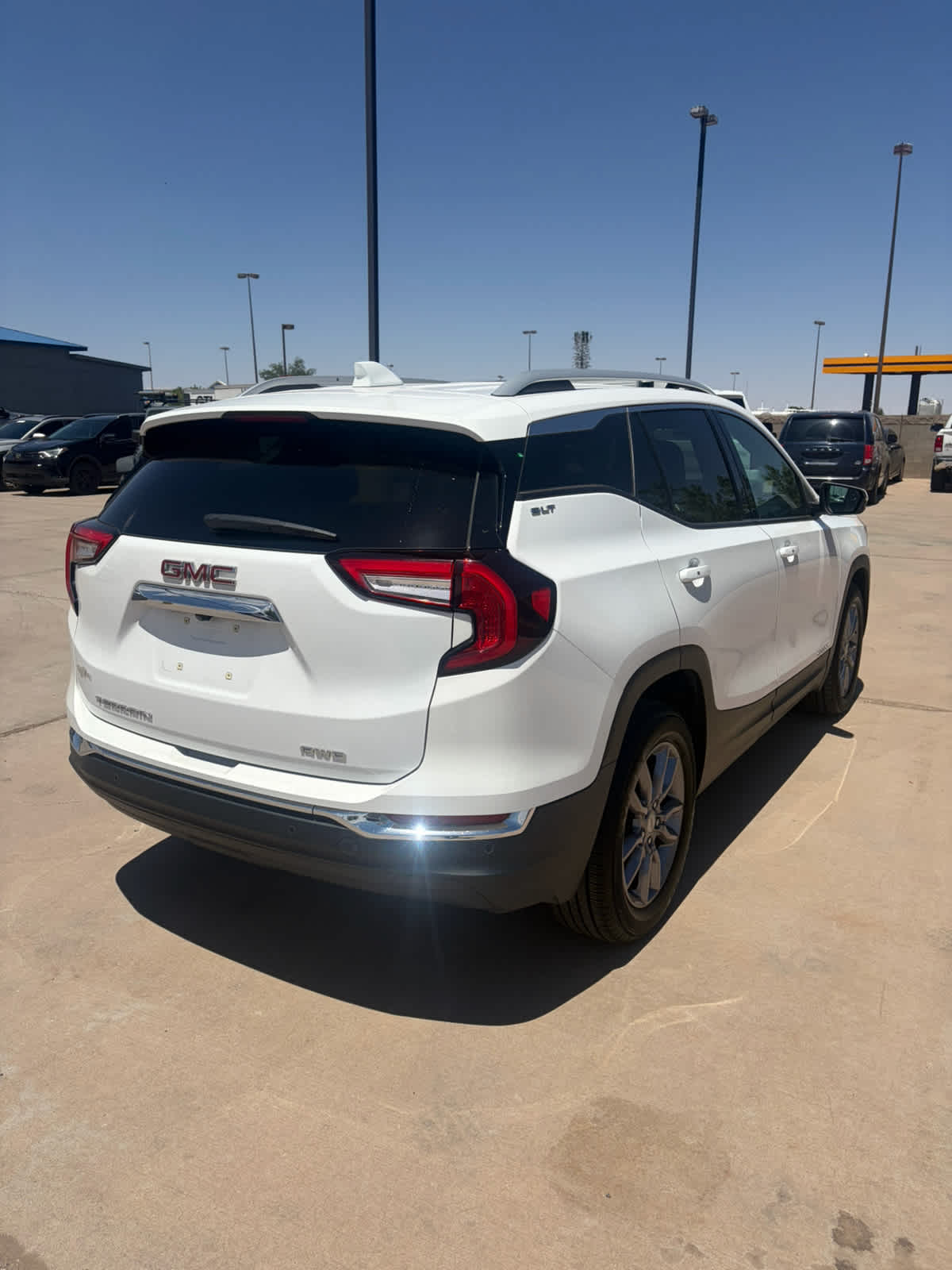 2023 GMC Terrain SLT