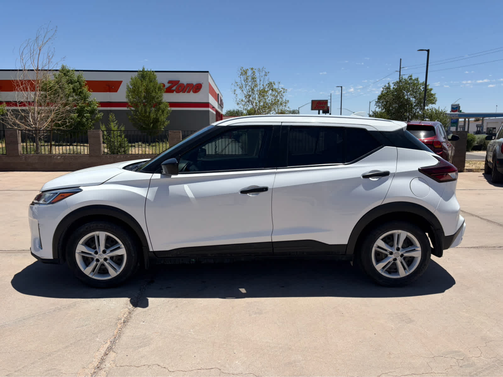2024 Nissan Kicks S