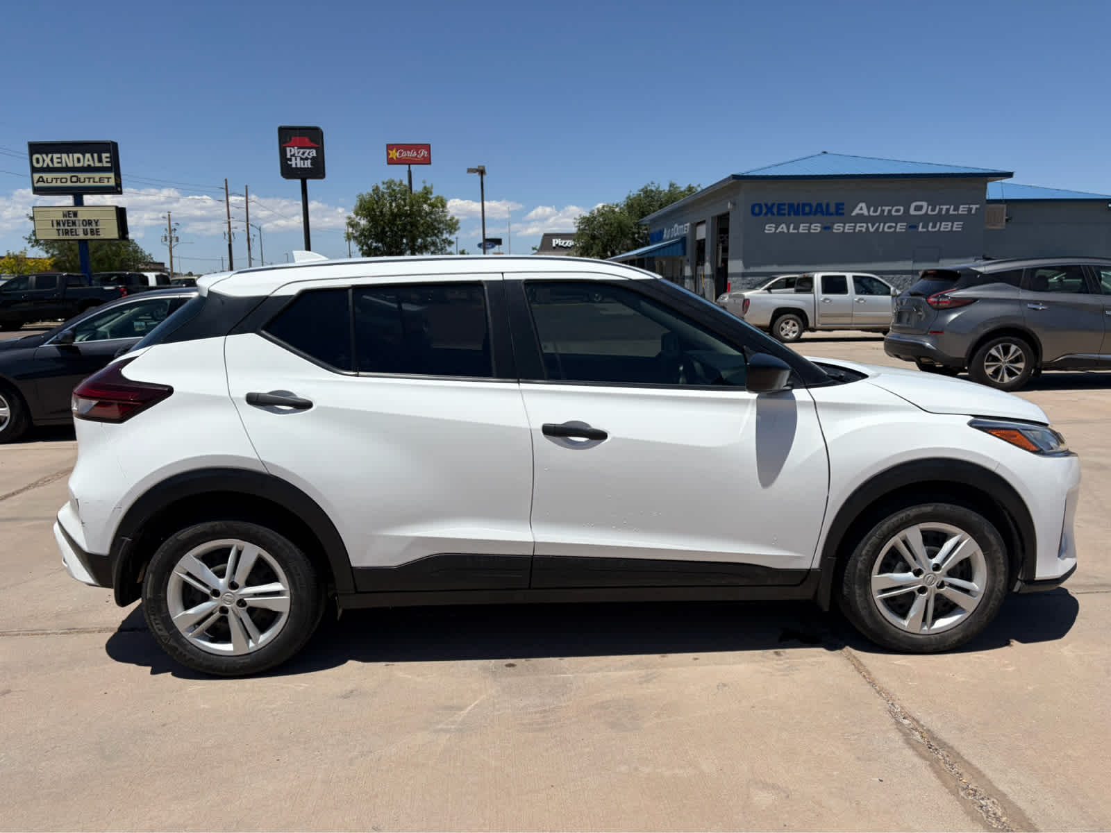 2024 Nissan Kicks S