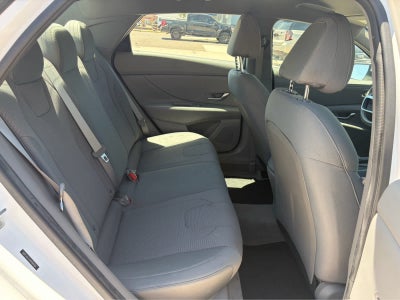 2021 Hyundai Elantra SE