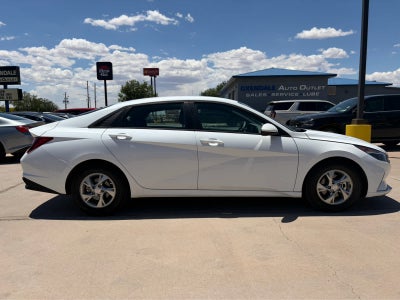 2021 Hyundai Elantra SE