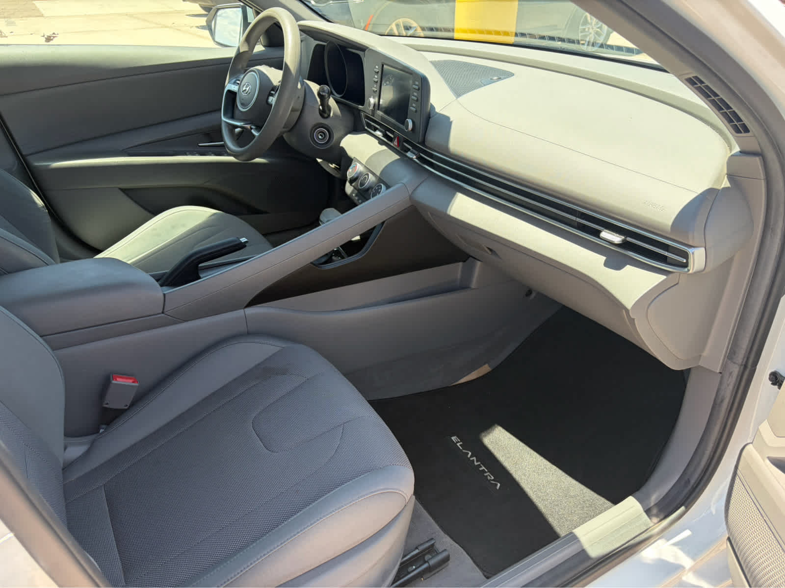 2021 Hyundai Elantra SE
