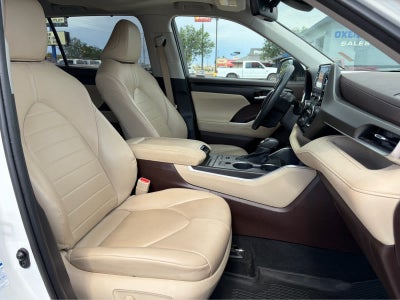 2021 Toyota Highlander XLE