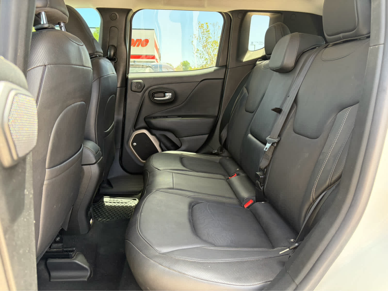2017 Jeep Renegade Deserthawk